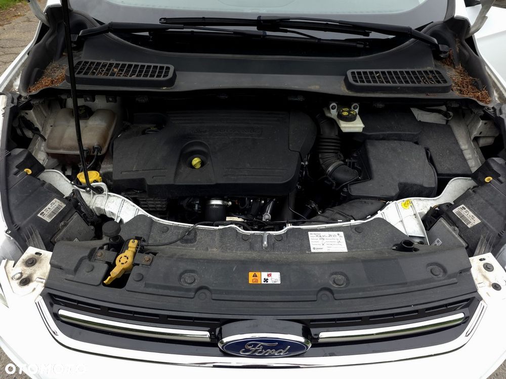 Ford Kuga 2.0 TDCi 4WD Titanium - 36