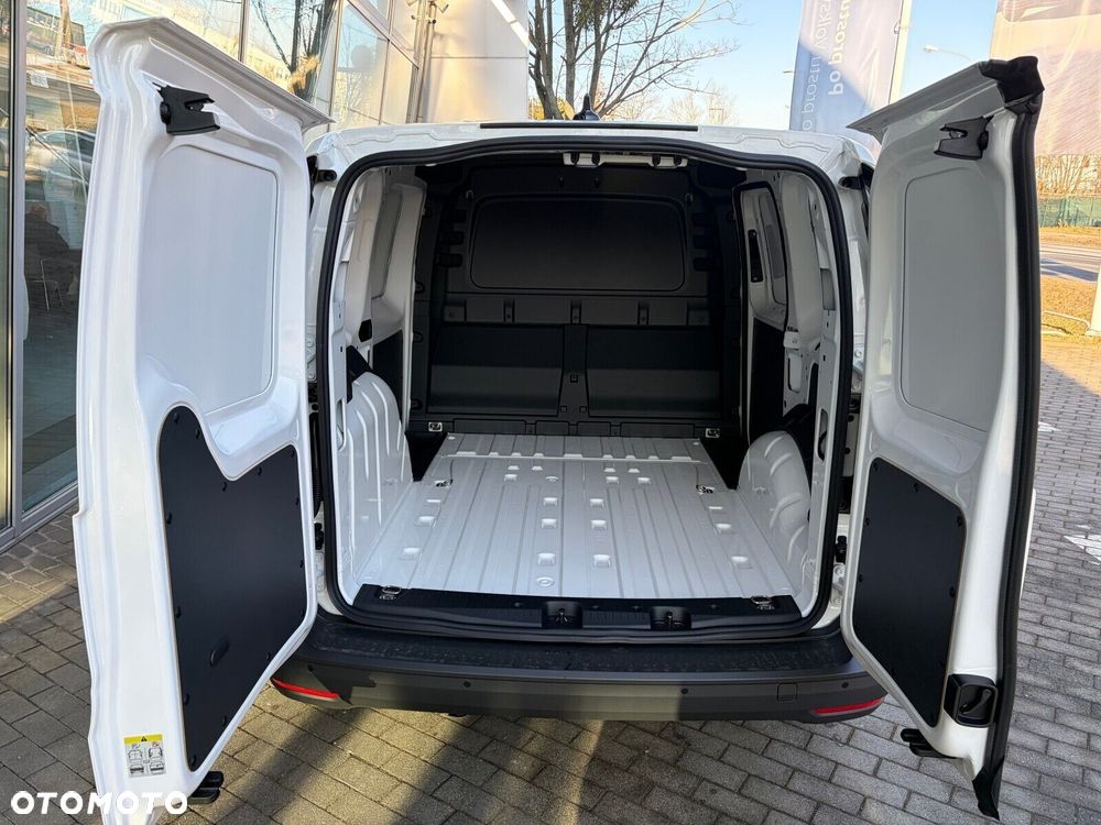 Volkswagen Caddy Caddy  silnik: 2,0 l TDI EU6 SCR  75 kW skrzynia biegów: manualna 6 -biegowa rozstaw osi: 2755 mm - 14