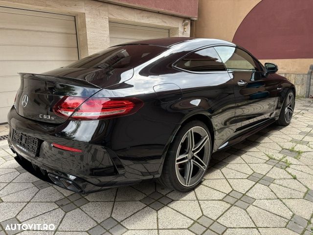 Mercedes-Benz C 63 AMG S Coupe Aut. - 4