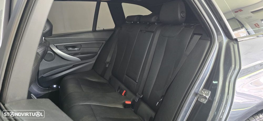 BMW 320 d Auto Pack M - 43