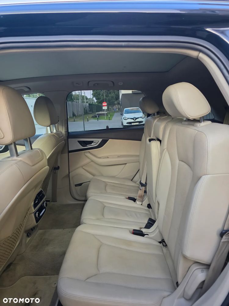 Audi Q7 - 9