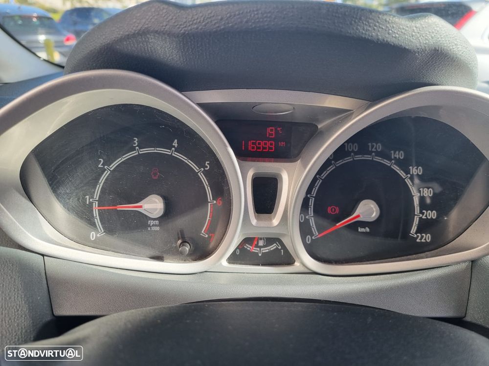 Ford Fiesta 1.25 Titanium - 28