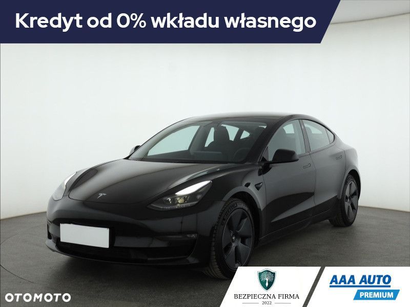 Tesla Model 3 - 3