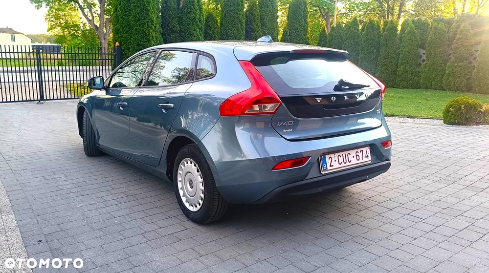 Volvo V40 - 4