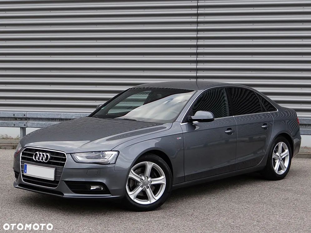 Audi A4 Limousine 1.8 TFSI S line Sportpaket - 12