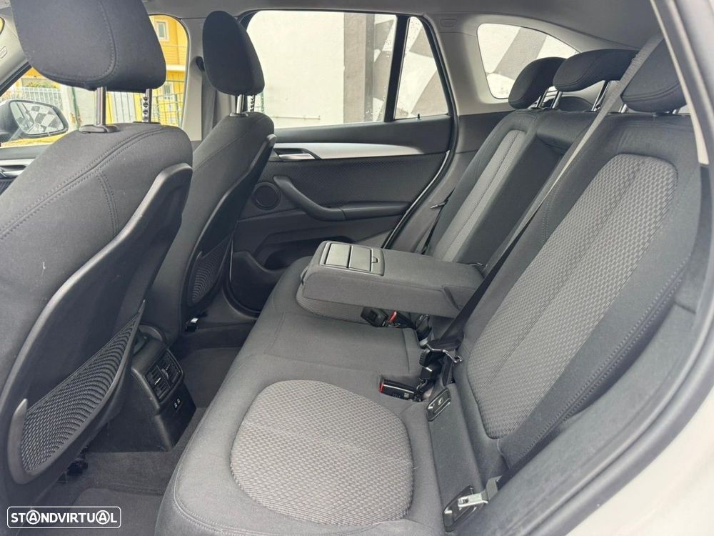 BMW X1 25 e xDrive - 8