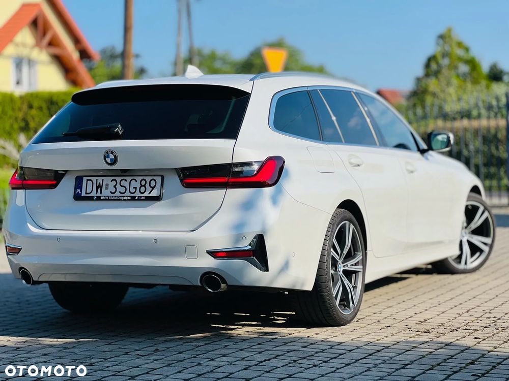 BMW Seria 3 320d xDrive Luxury Line sport - 7