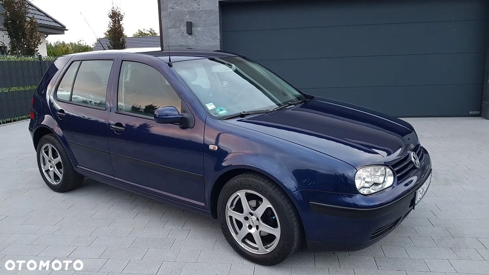Volkswagen Golf 1.6 Comfortline - 12