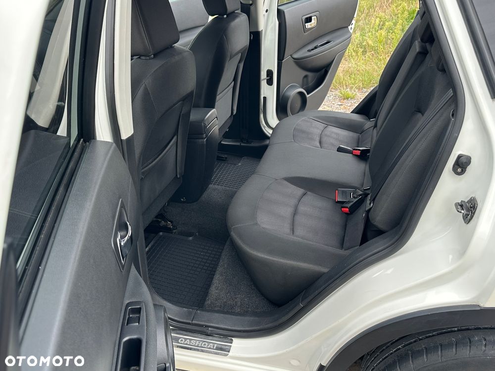 Nissan Qashqai 1.6 360 - 18