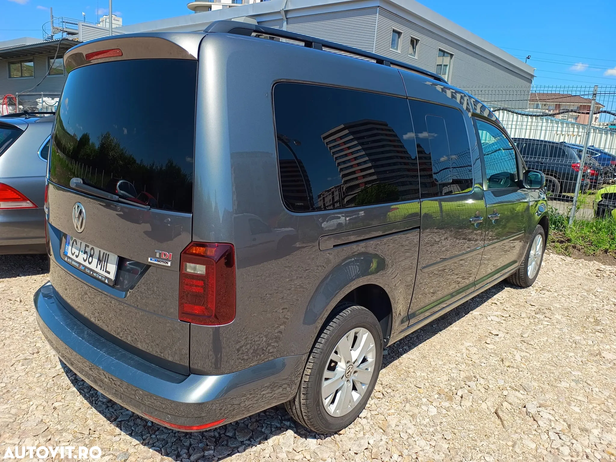 Volkswagen Caddy 2.0 TDI (7-Si.) DSG Maxi Comfortline - 3
