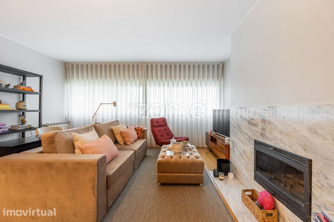 Apartamento T2+1 com Suíte e Garagem em Santa Marinha, V.N. Gaia - Grande imagem: 2/30