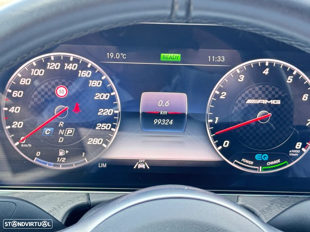 Mercedes-Benz E 53 AMG 4Matic+ - 41