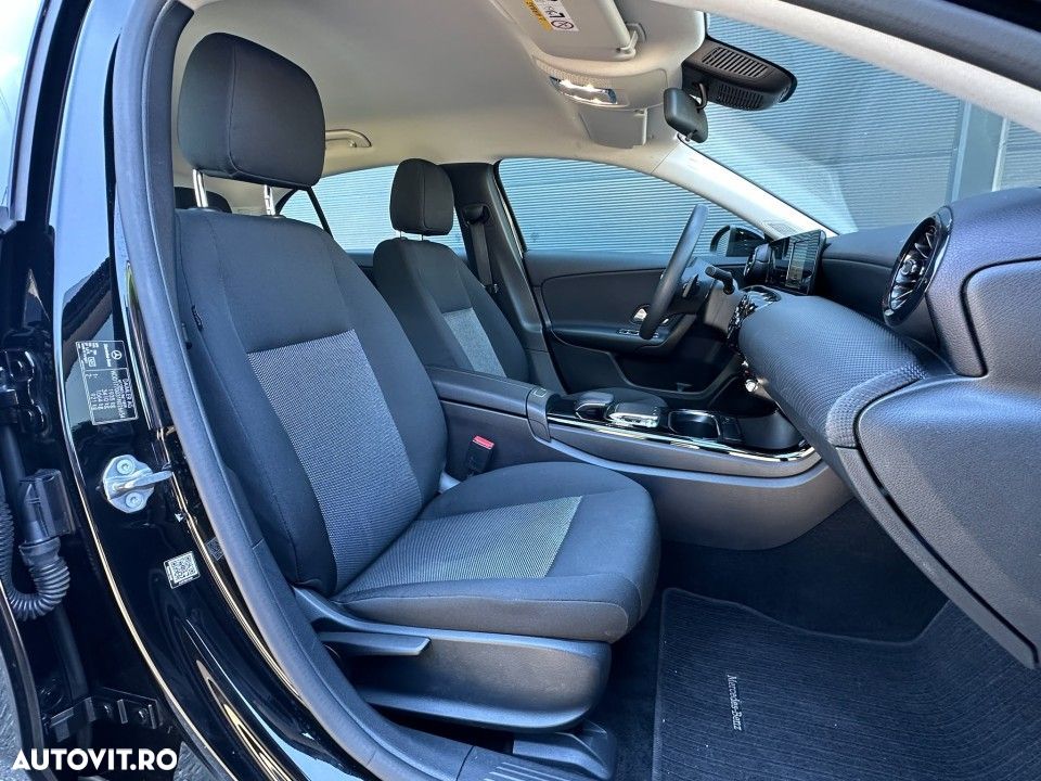 Mercedes-Benz A 180 - 21