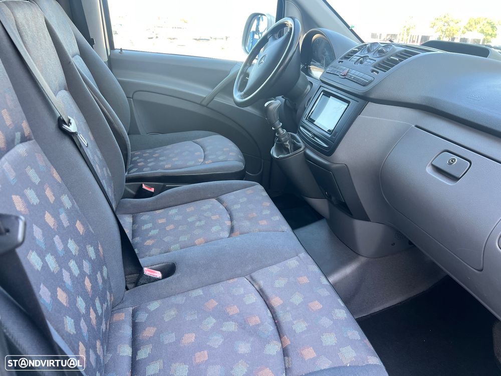 Mercedes-Benz Vito 111 CDi/32 9L Compacto - 13