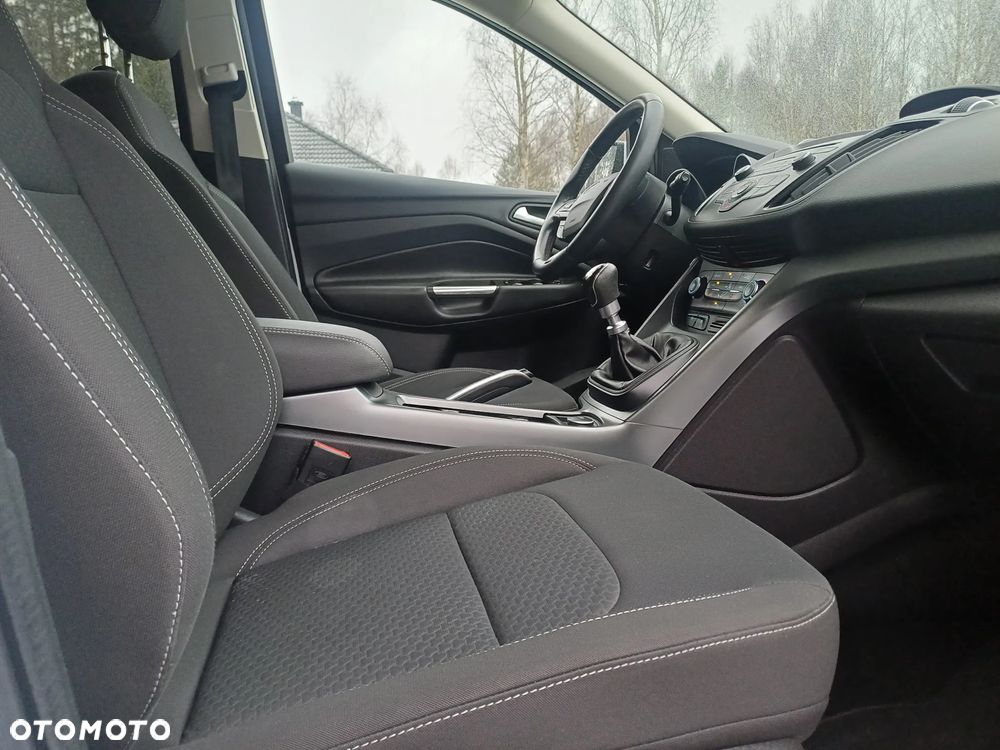 Ford Kuga 1.5 EcoBoost 2x4 Trend - 26