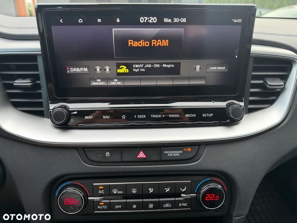 Kia Ceed 1.5 T-GDI M - 11