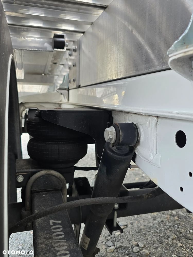 Mercedes-Benz Sprinter - 29
