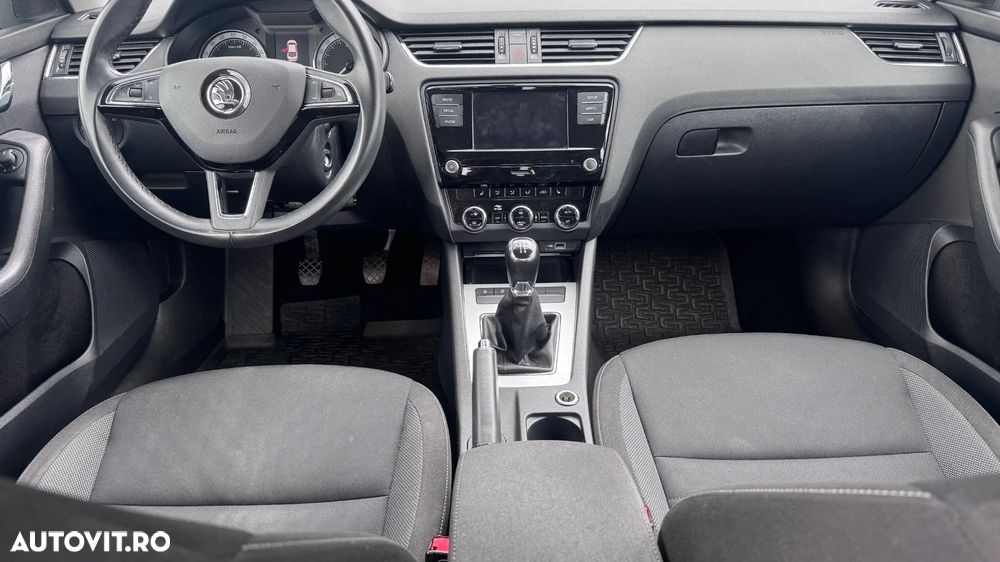 Skoda Octavia 1.6 TDI Ambition - 6