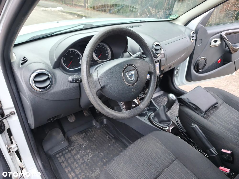 Dacia Duster 1.6 16V 4x2 Laureate - 6