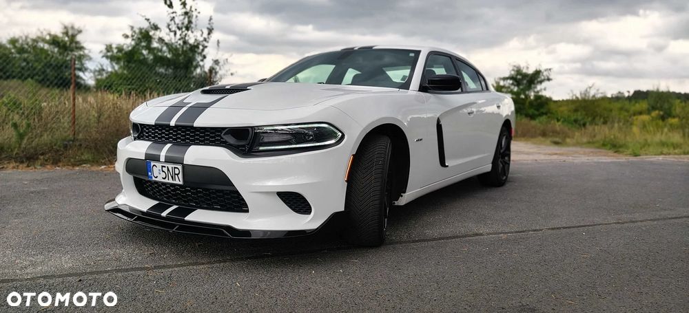Dodge Charger 5.7 R/T - 2