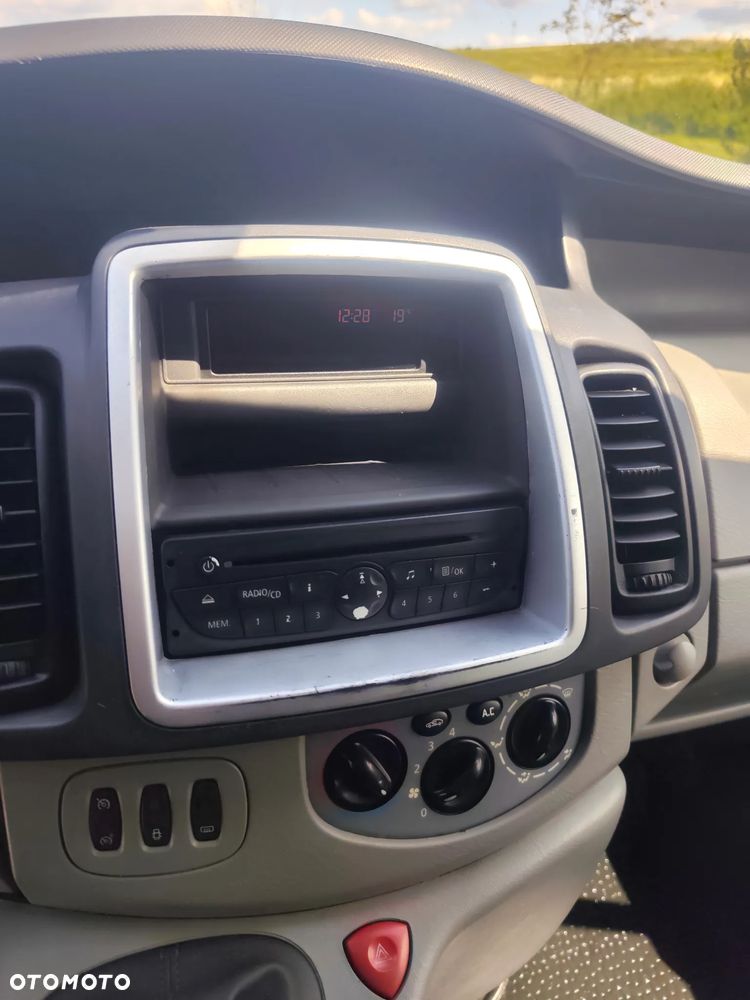 Opel Vivaro - 19