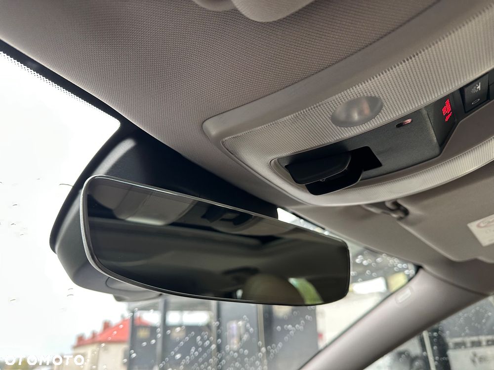 Volvo V60 D4 Momentum - 23