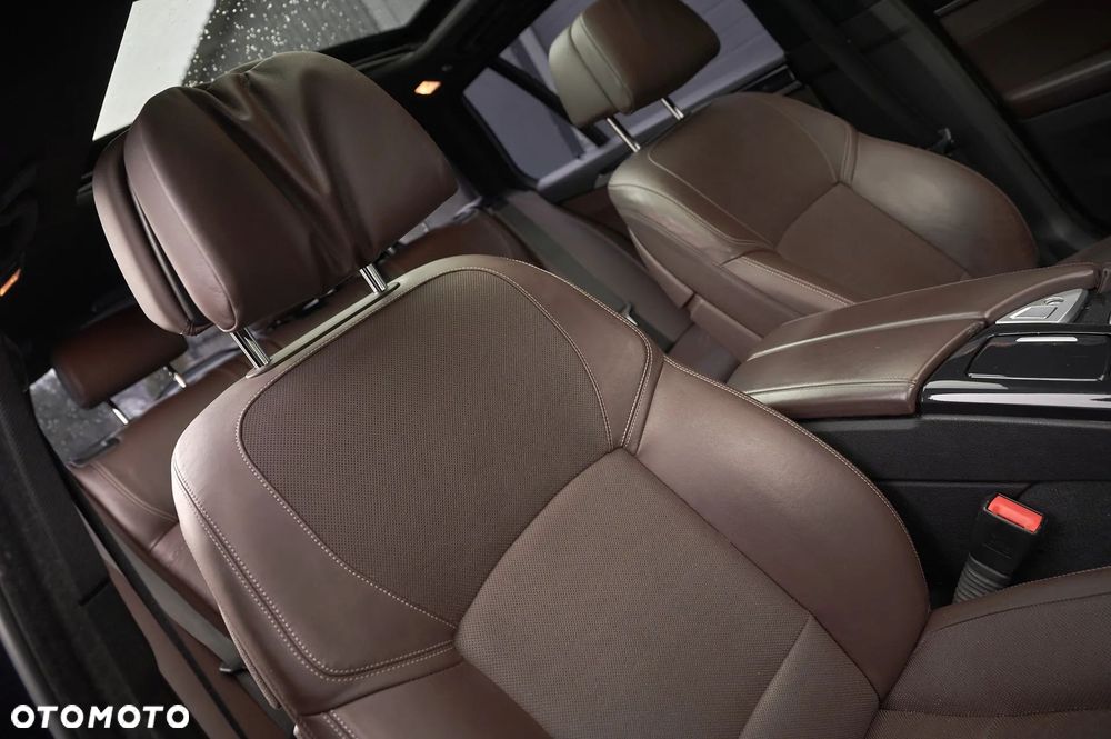 BMW Seria 5 - 38