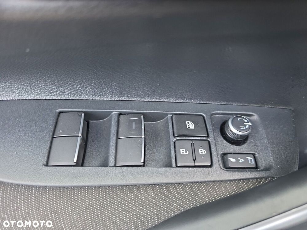 Toyota Corolla 1.8 Hybrid Style - 18