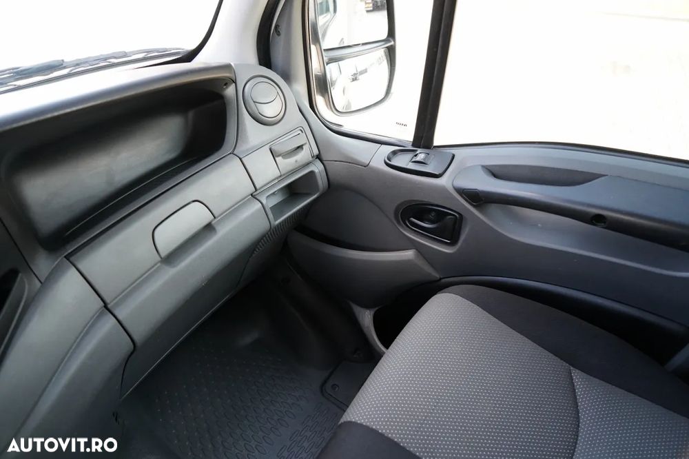 Iveco DAILY 35-130 / FRIGIDER / UNITATE THERMO KING / DHOLLANDIA LIFT / AUTOMAT / IMPORTAT - 32