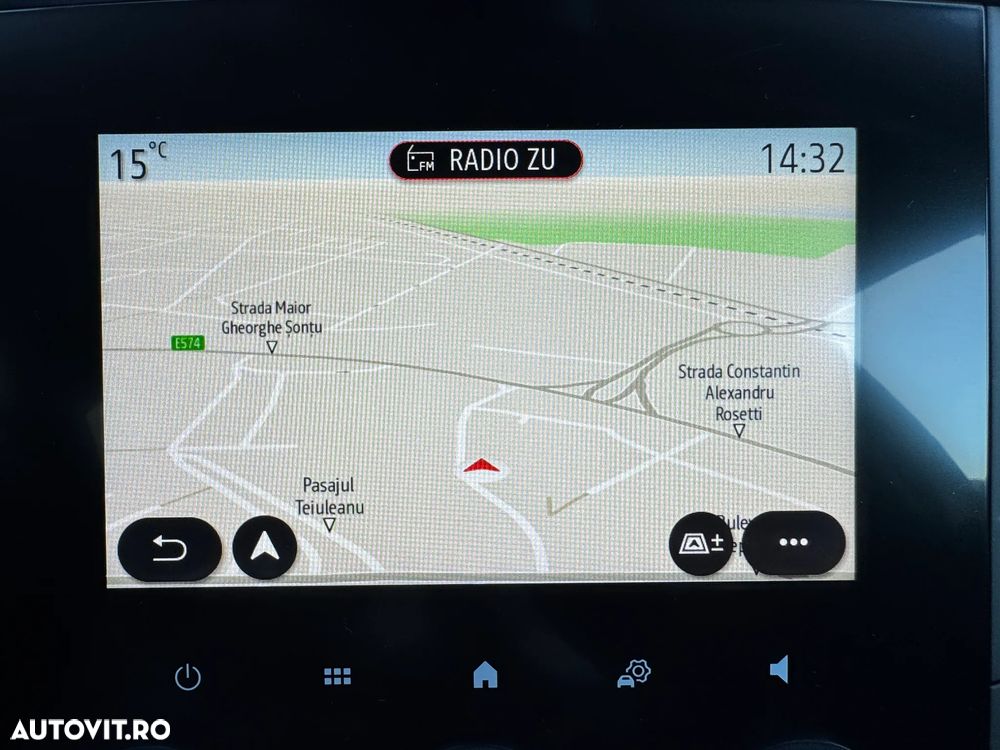 Renault Megane BLUE dCi 115 EDC Techno - 24