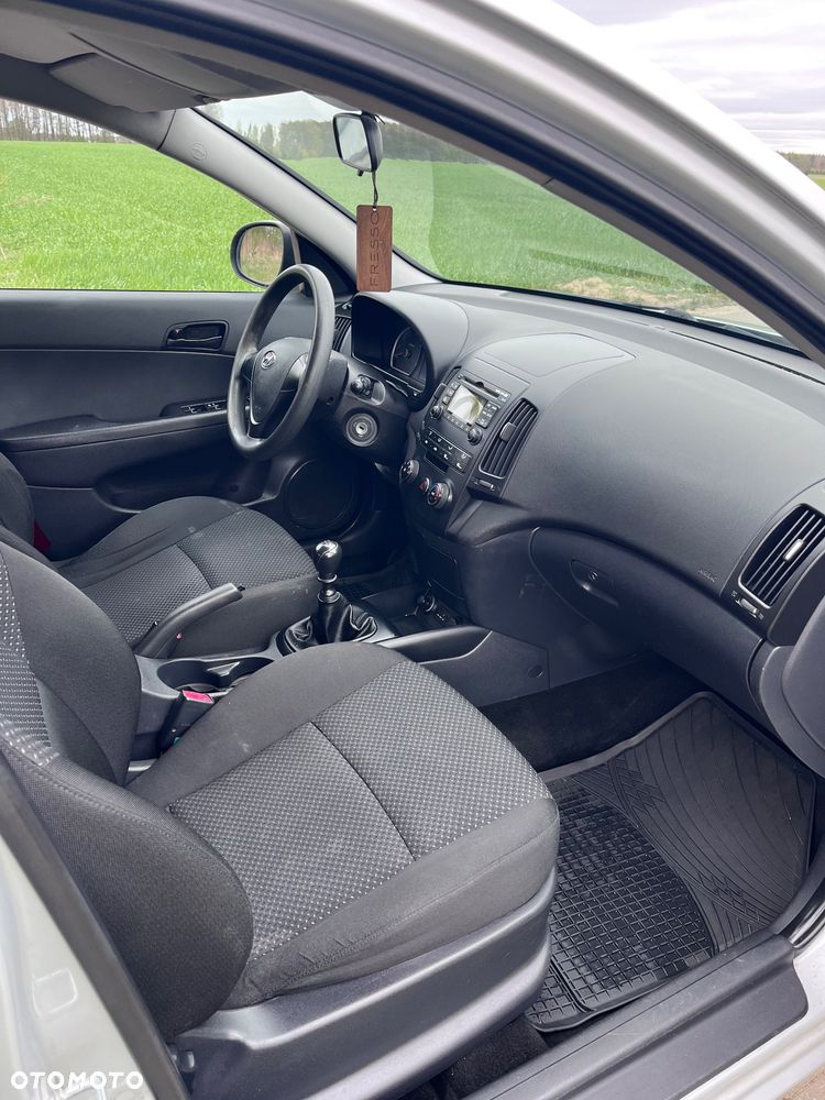 Hyundai i30 1.4 Classic - 9