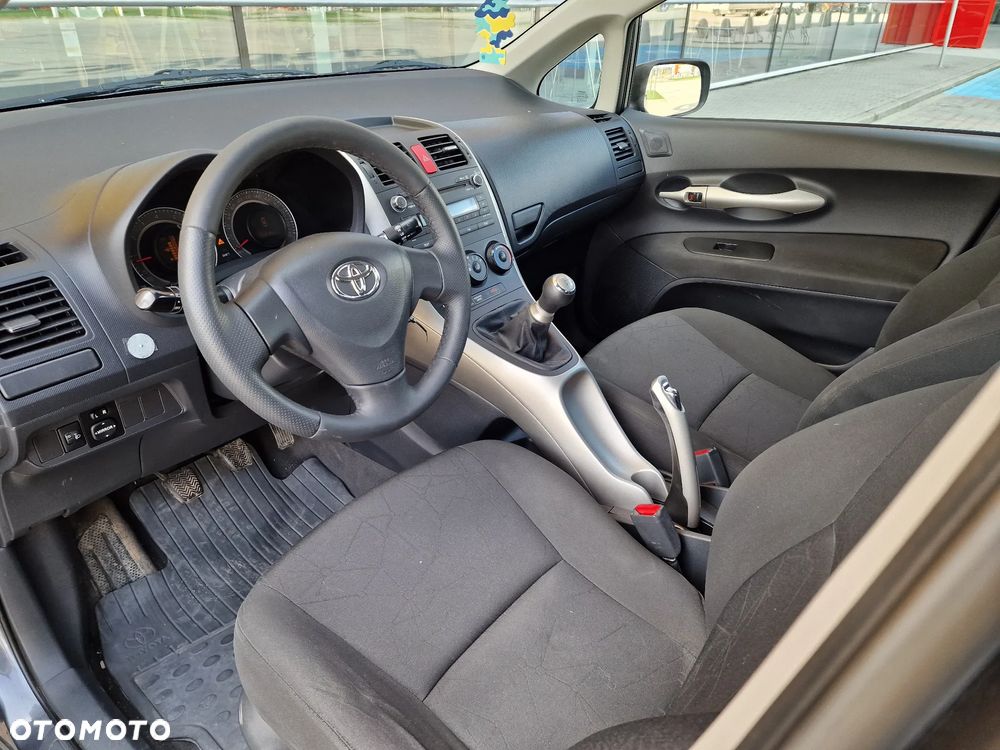 Toyota Auris 1.4 VVT-i Sol - 6