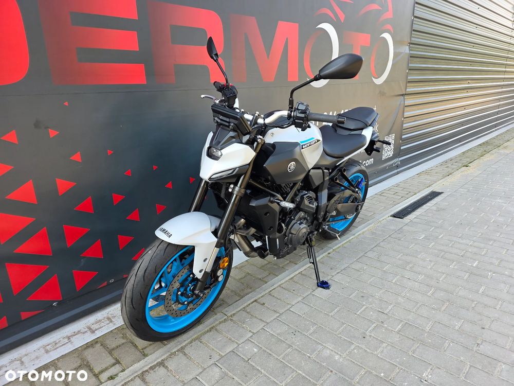 Yamaha MT - 32