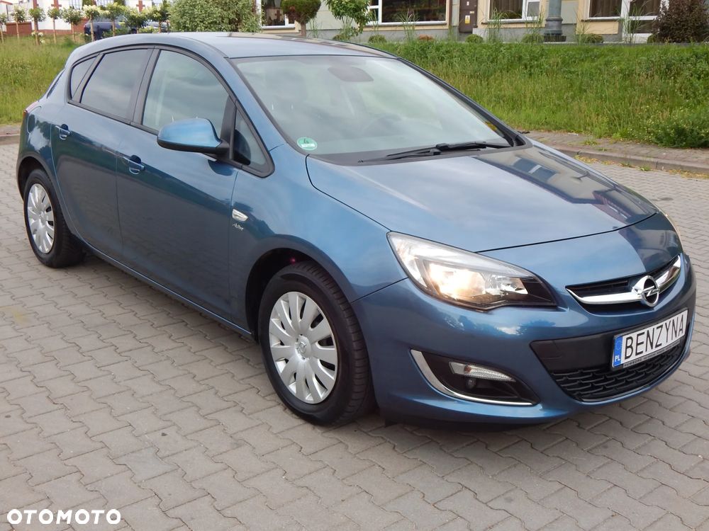 Opel Astra 1.4 T Cosmo EU6 - 4