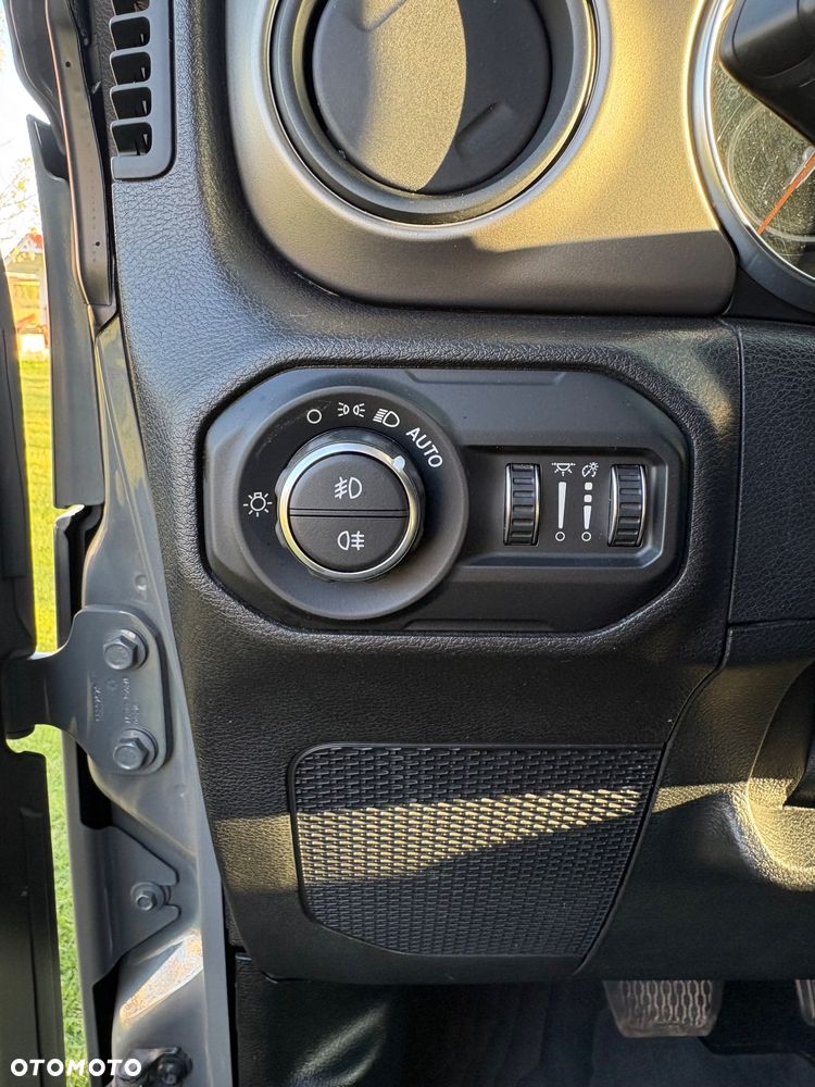 Jeep Wrangler 2.0 T-GDI Hardtop AWD Automatik Sport - 14