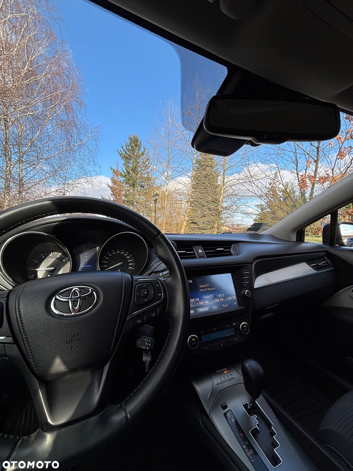 Toyota Avensis 1.8 Premium MS - 9