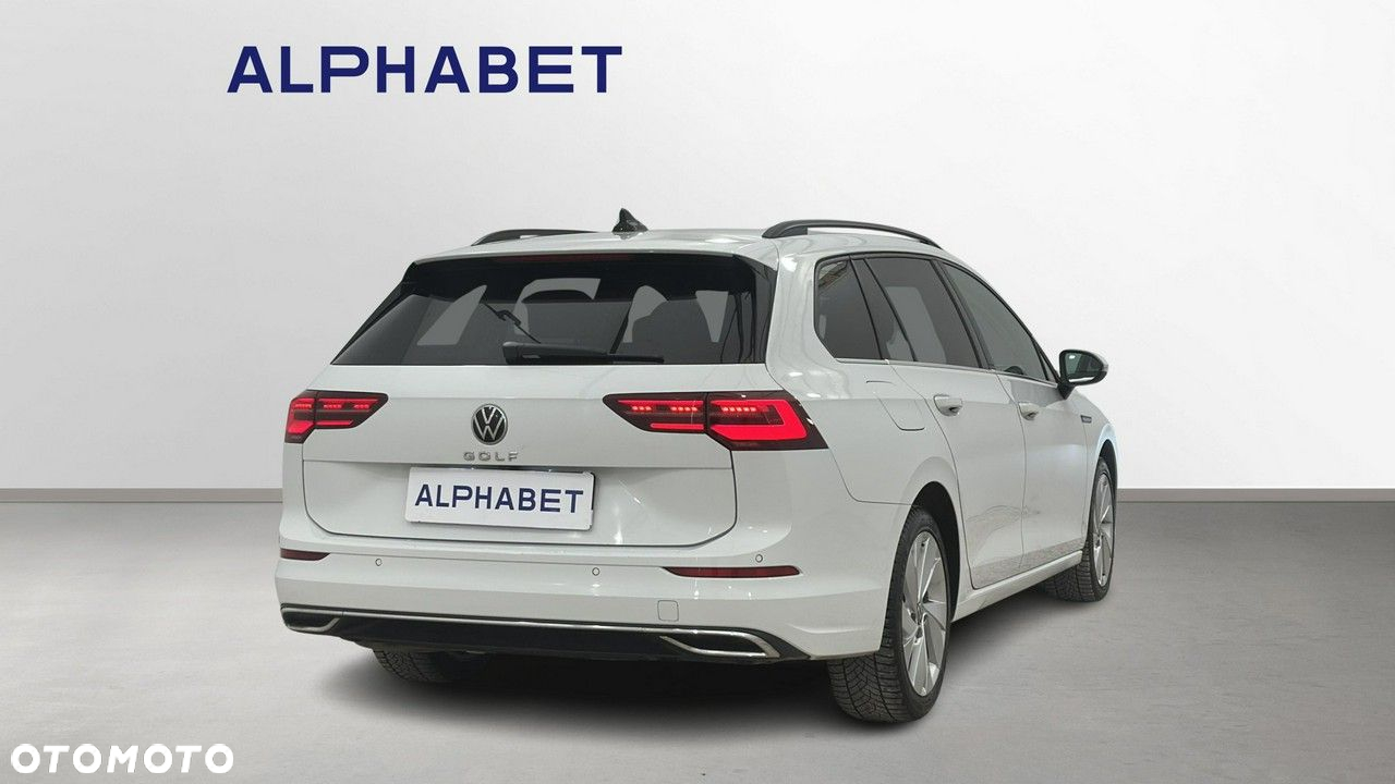 Volkswagen Golf - 6