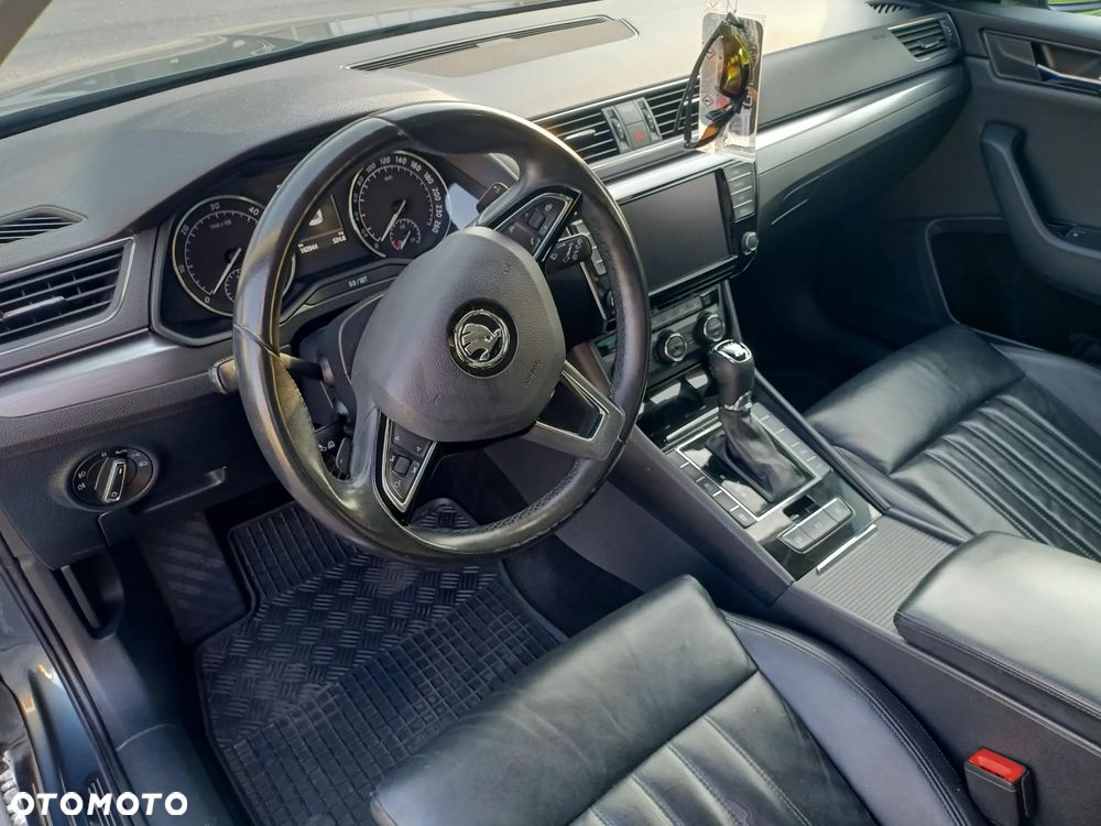 Skoda Superb 2.0 TDI 4x4 DSG Sportline - 14