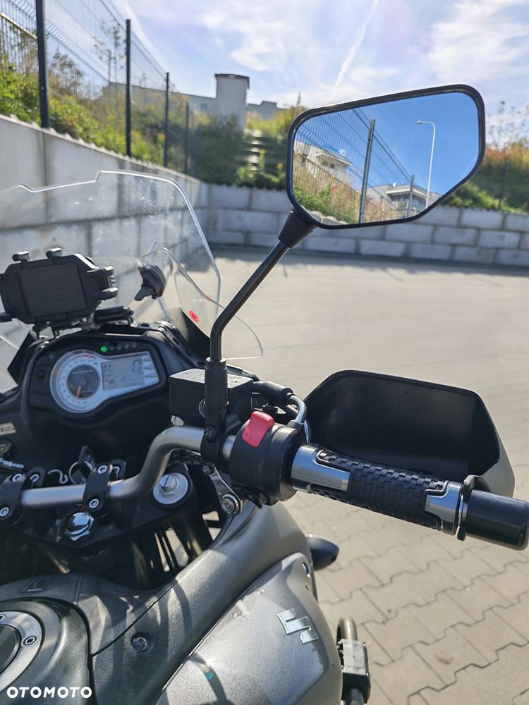Suzuki V-STROM - 17