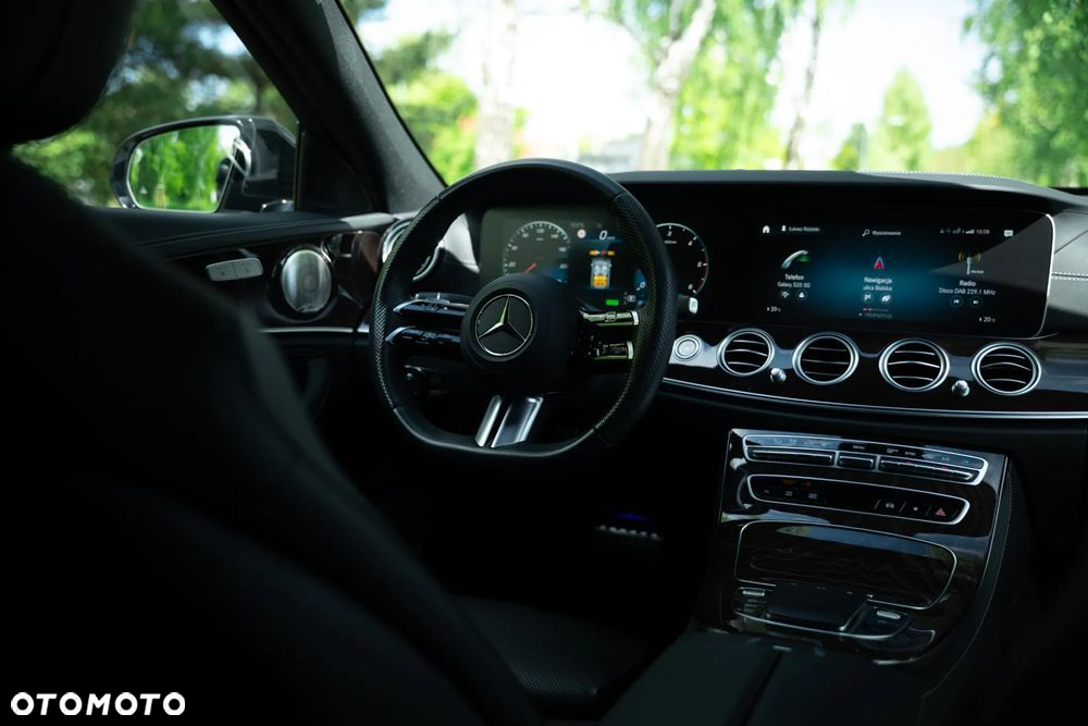 Mercedes-Benz Klasa E 220 d 4-Matic Business Edition - 16