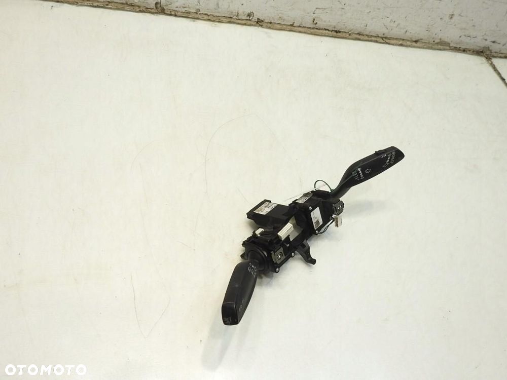 PRZEŁĄCZNIK ZESPOLONY TAŚMA AUDI A1 8X 8X0953501B - 8