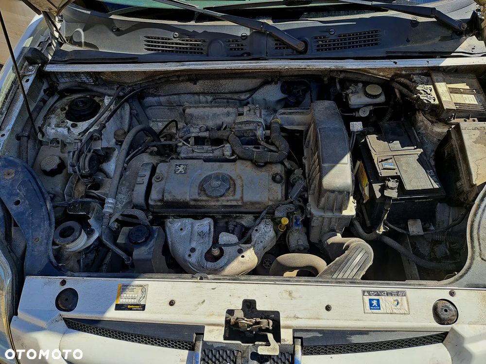 Peugeot Partner Combi 1.4 - 15