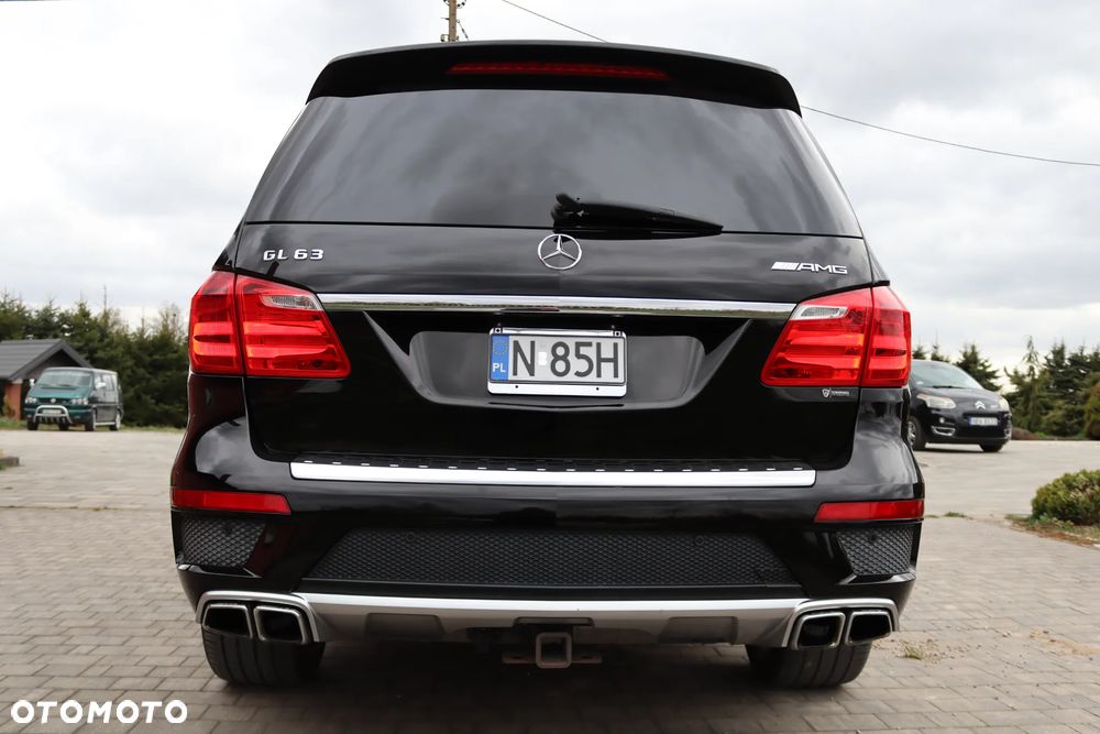 Mercedes-Benz GL - 10