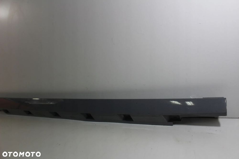 LISTWA PROGOWA PRAWA VW PASSAT B8 CAŁA OE 3G0853858F - 2