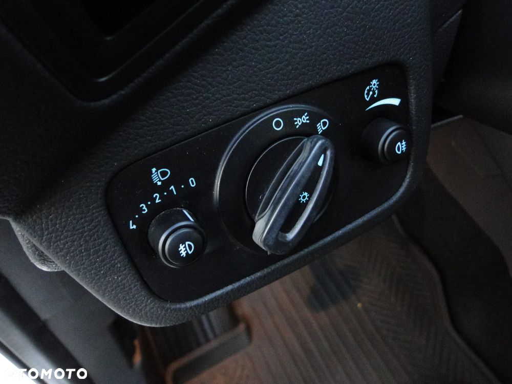 Ford Kuga 1.5 EcoBoost FWD Edition ASS GPF - 19