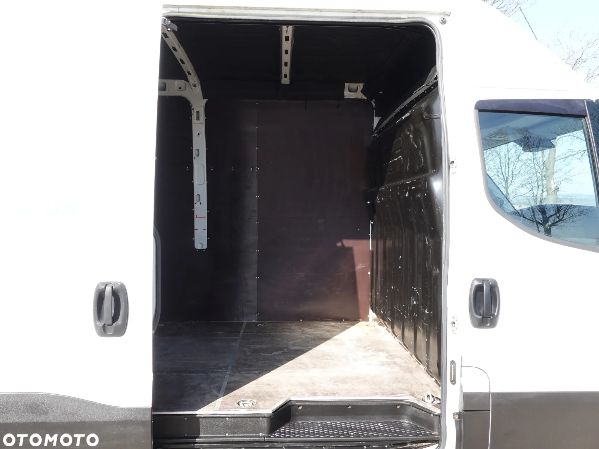 Iveco 35S13 - 30