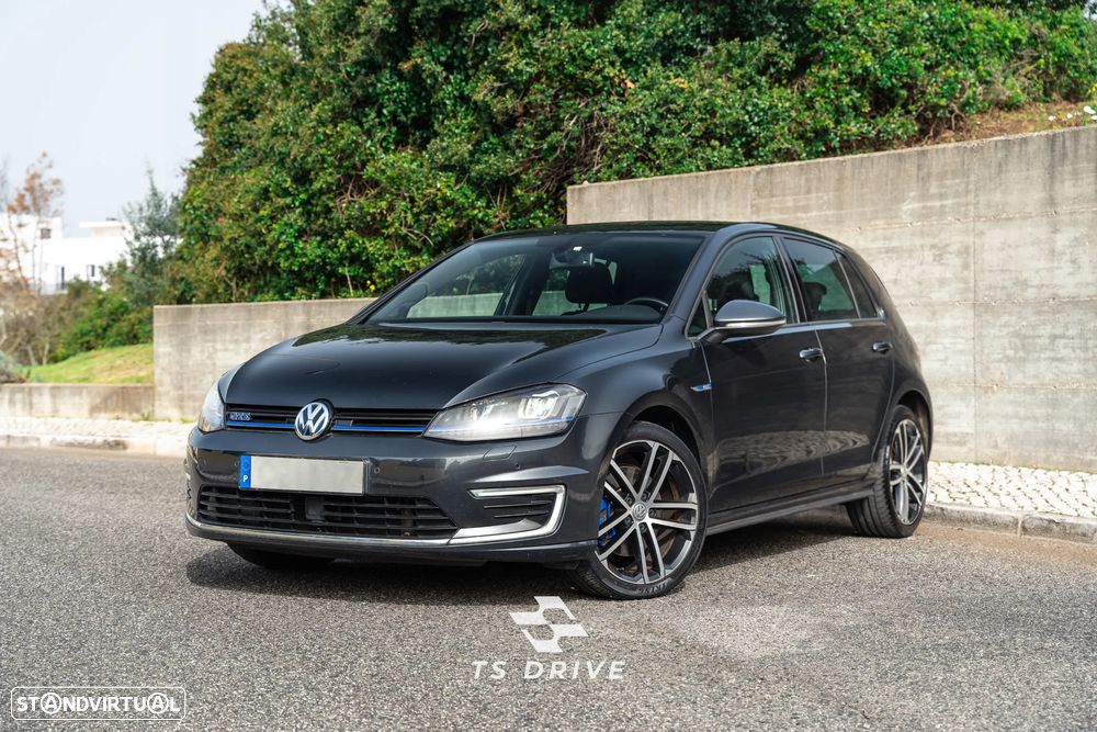 VW Golf 1.4 GTE Plug-In-Hybrid DSG - 1
