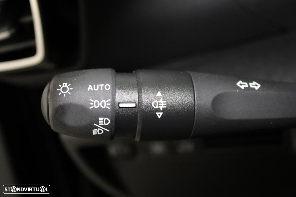 Citroën e-C4 X 54 kWh Autonomia Alargada Plus - 17