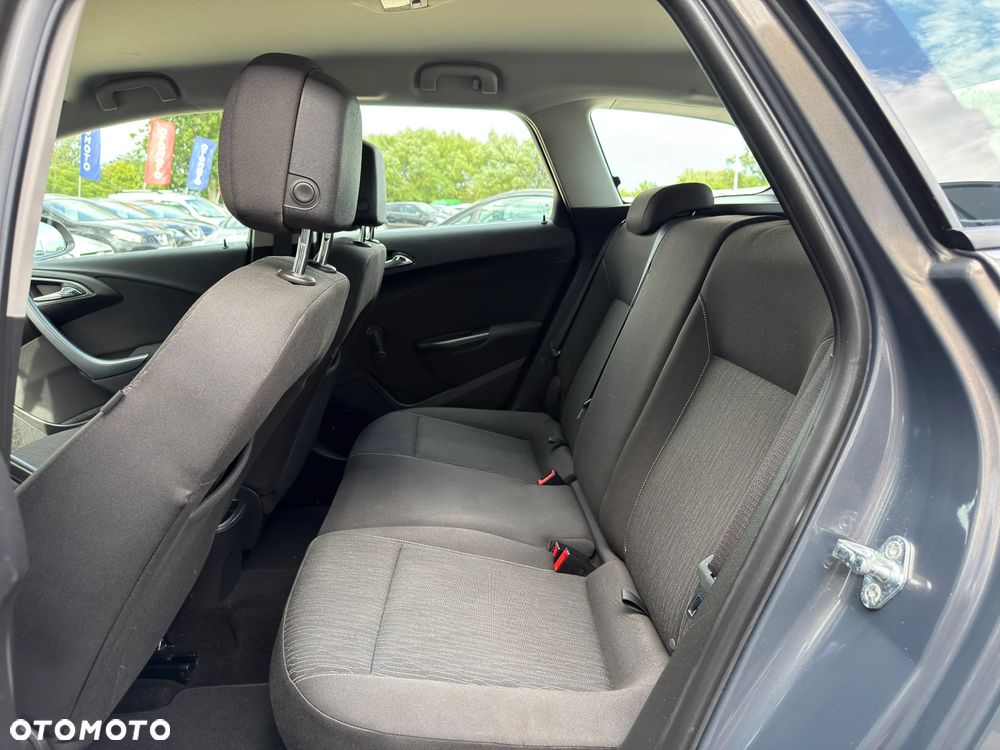 Opel Astra 1.4 Cosmo - 26