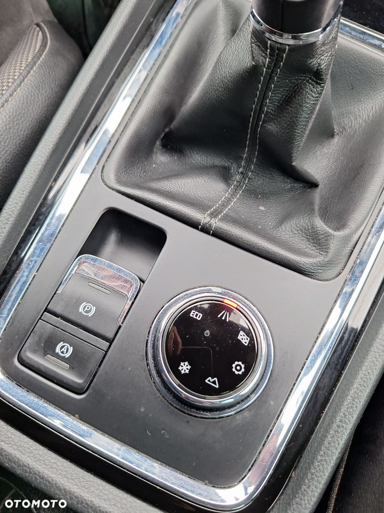 Seat Ateca 2.0 TDI 4Drive XCELLENCE - 31